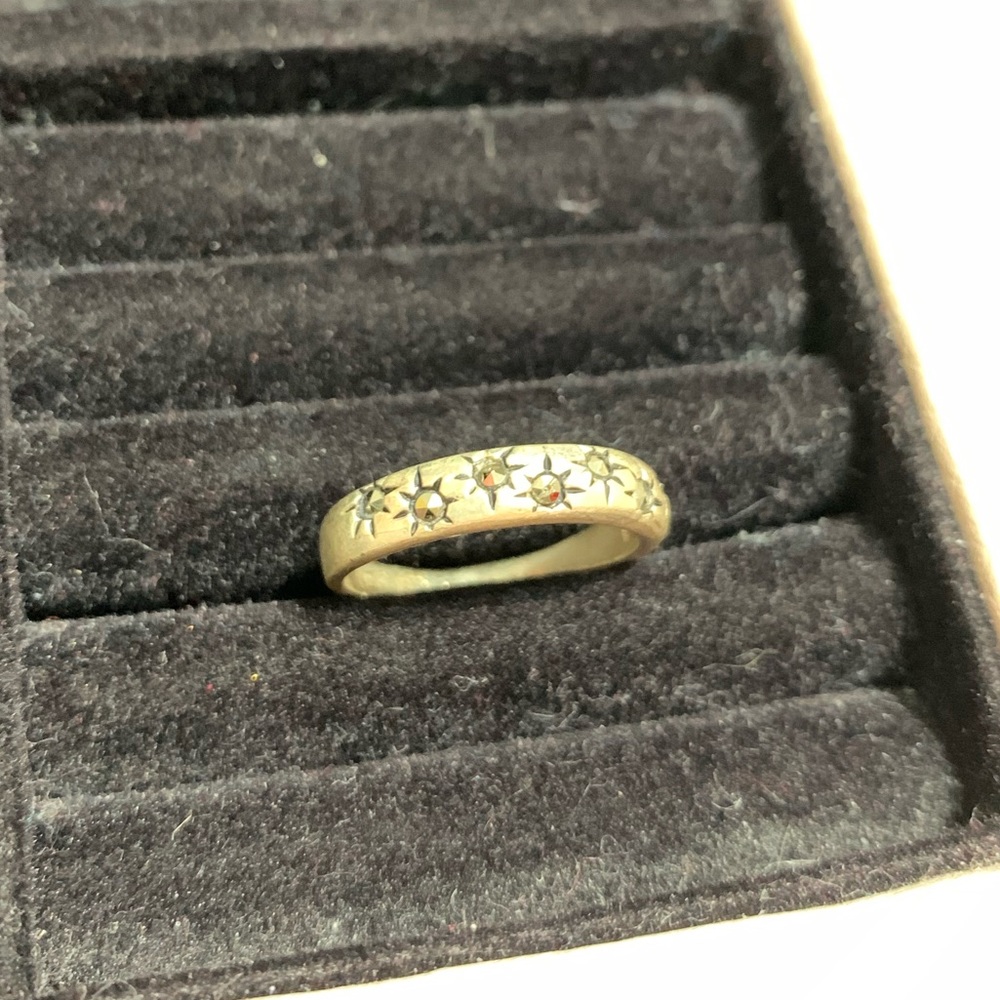 {Ring} - Picture 2 of 2